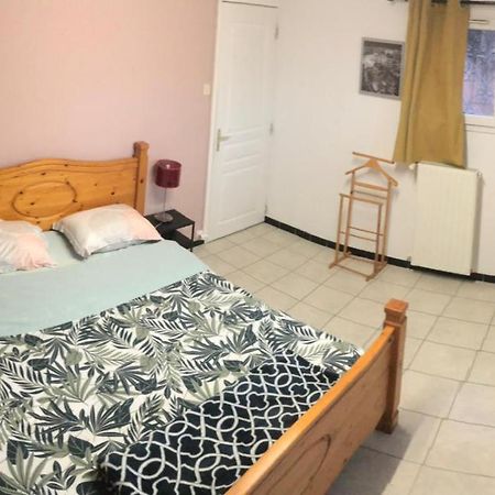 Comme A La Maison ! Chavanoz Bagian luar foto
